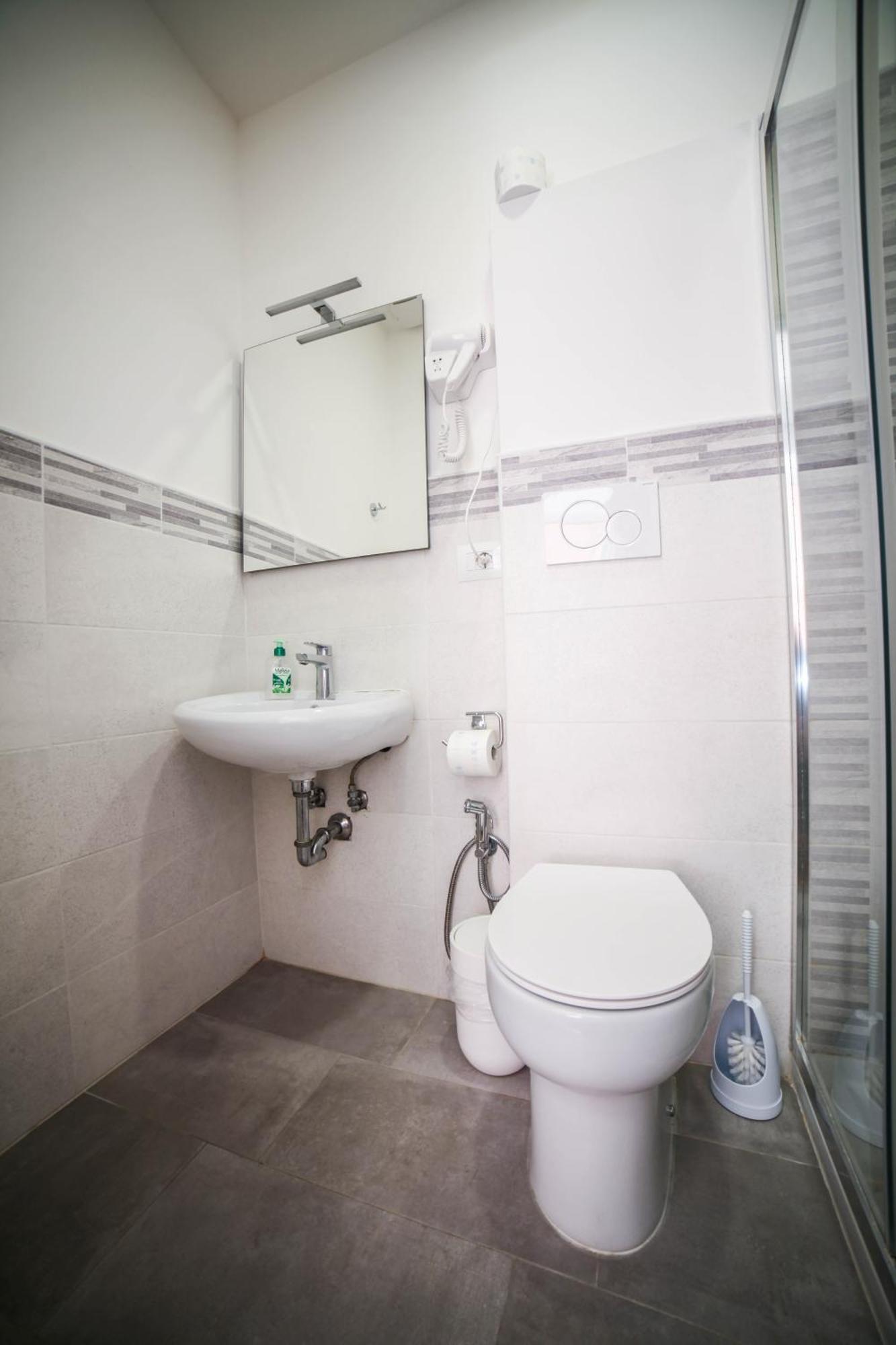 רומא Cosmo Guesthouse מראה חיצוני תמונה