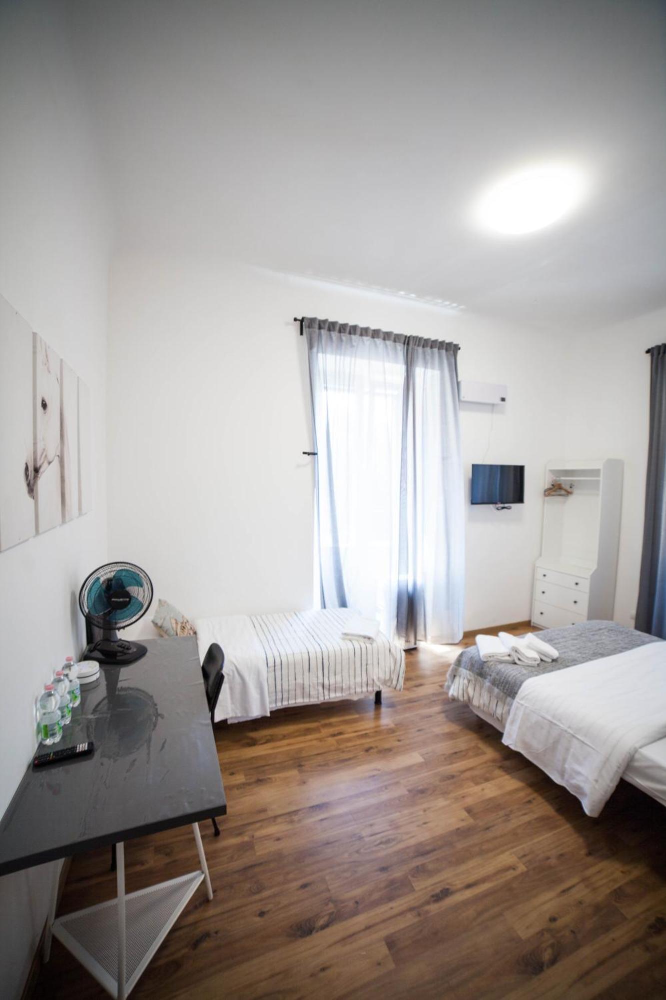 רומא Cosmo Guesthouse מראה חיצוני תמונה